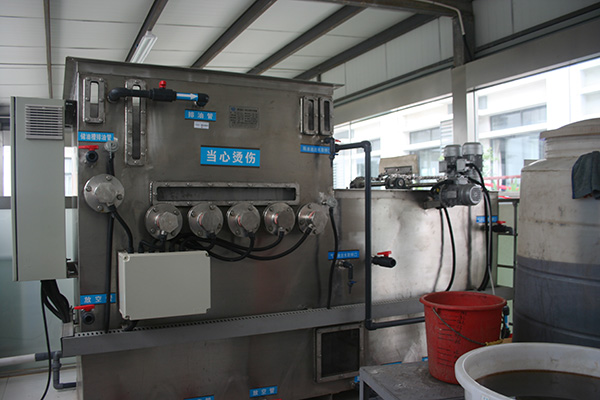 ������ˮ����һ�廯����װ��