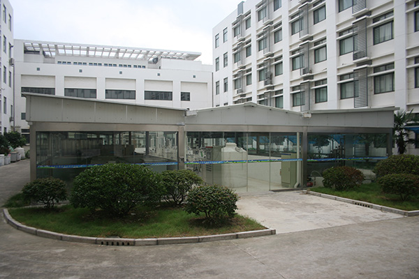 �ۺ�ѵ��ƽ̨�⾰